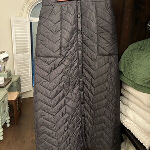 Quilted Button-Front Long Skirt in Black